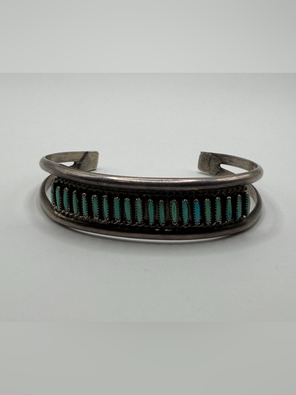 Vintage Turquoise Zuni Needlepoint Sterling Silver 925 Cuff Bracelet